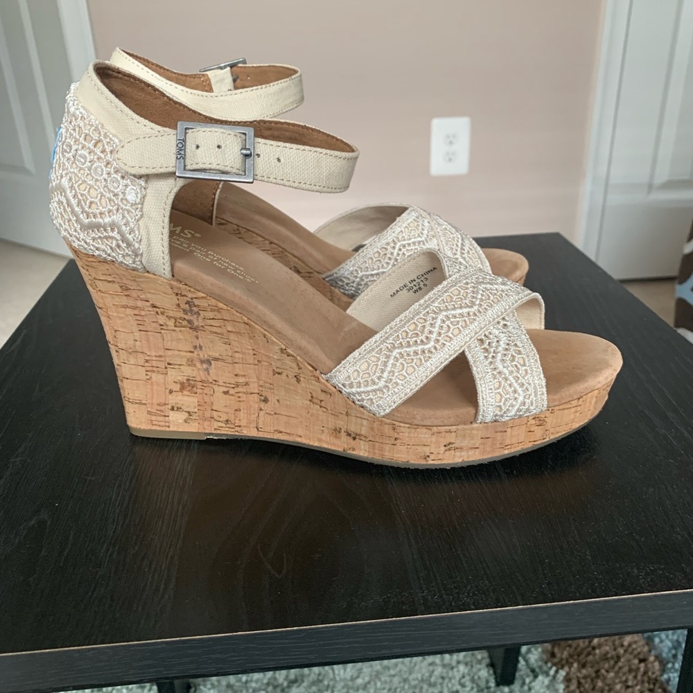 Toms wedge sandals